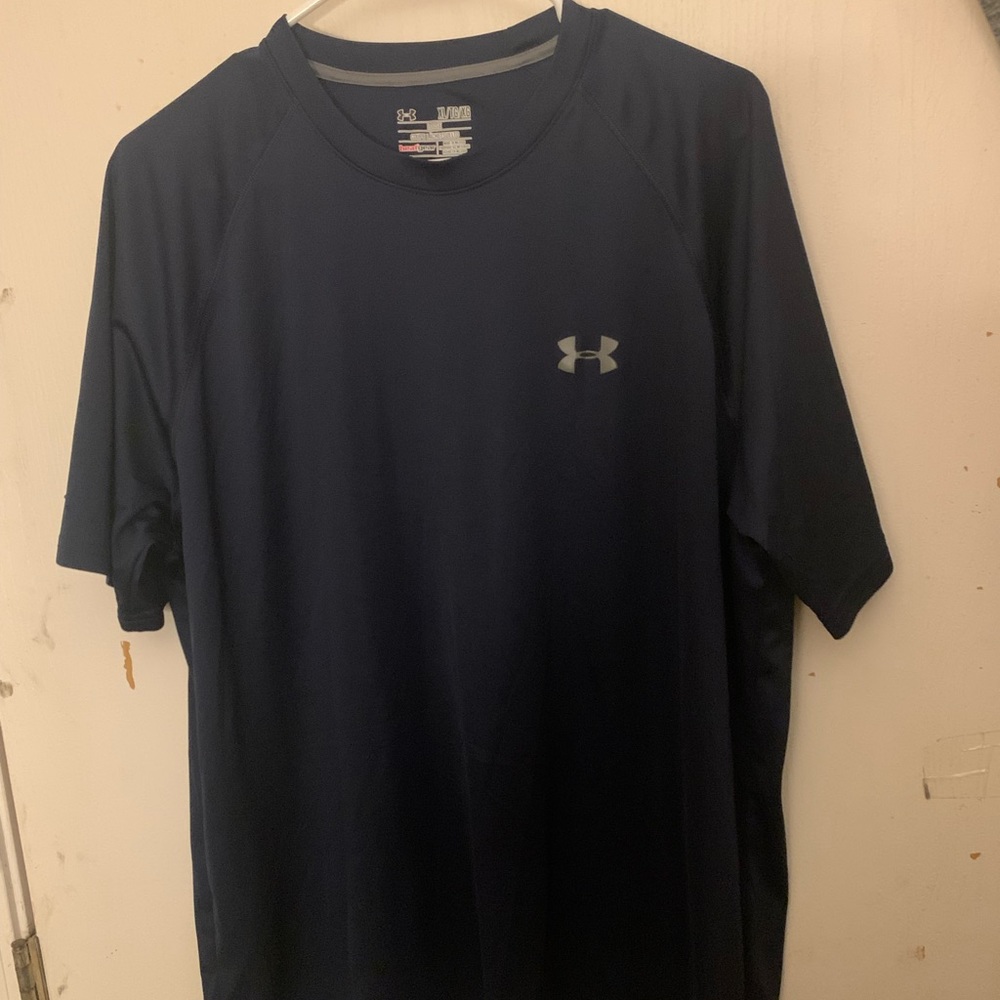 Under Armour men’s blue athletic tee